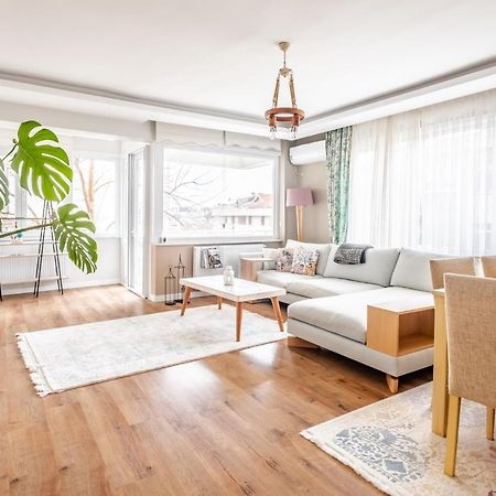Vibrant Flat With Balcony In Maltepe Apartment Istanbul Bagian luar foto