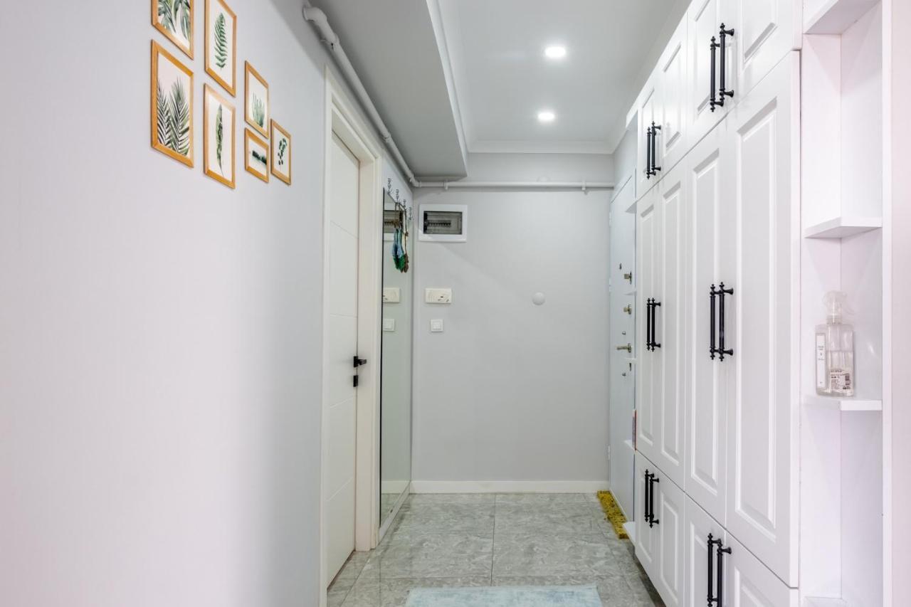 Vibrant Flat With Balcony In Maltepe Apartment Istanbul Bagian luar foto